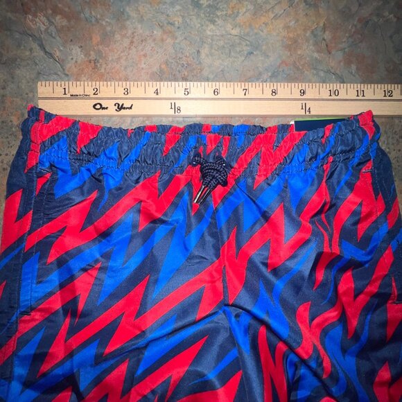 DSG Mens Woven Training Shorts XS Athletic Fit Elastic Waist Red & Blue Zigzag P - Picture 4 of 9